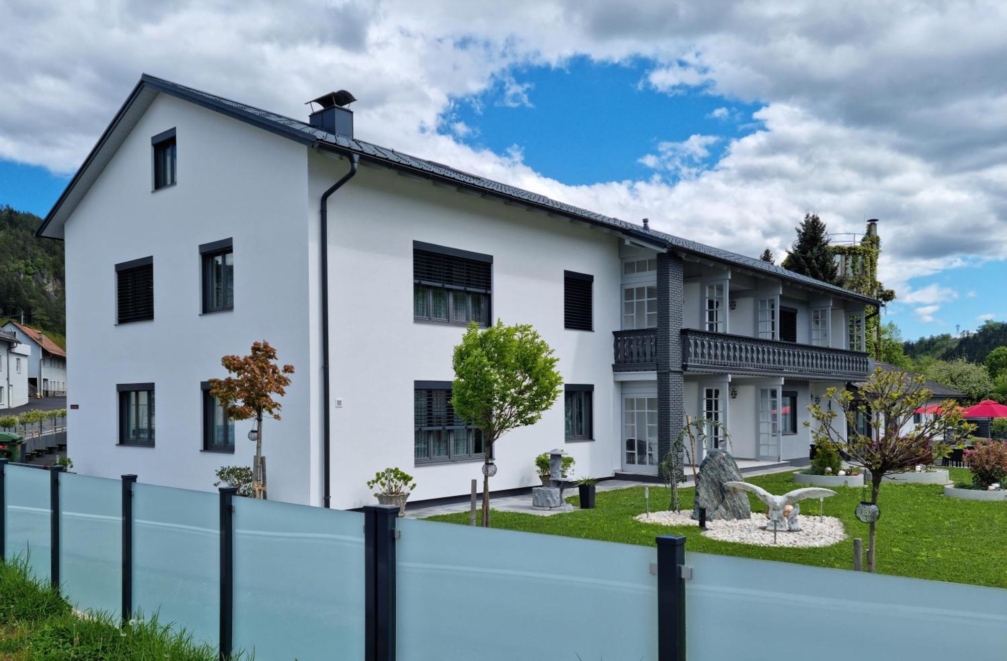 Gaestehaus Rettl Lavamünd Екстериор снимка